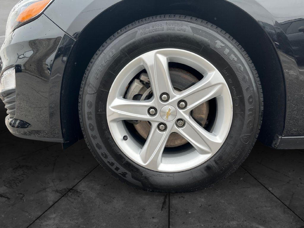 Used 2019 Chevrolet Malibu LS FWD image 14