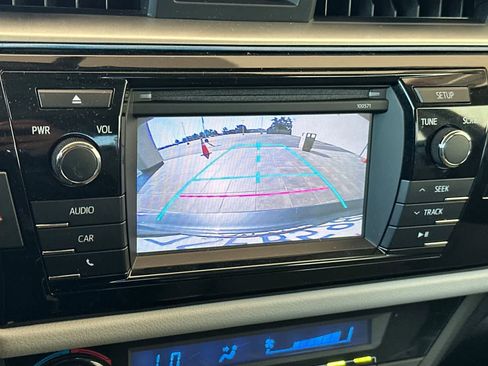 Used 2016 Toyota Corolla LE FWD image 20