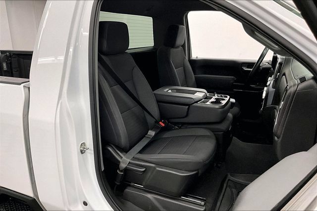 Used 2022 GMC Sierra 3500 SLE w/ SLE Convenience Package AWD/4WD image 7