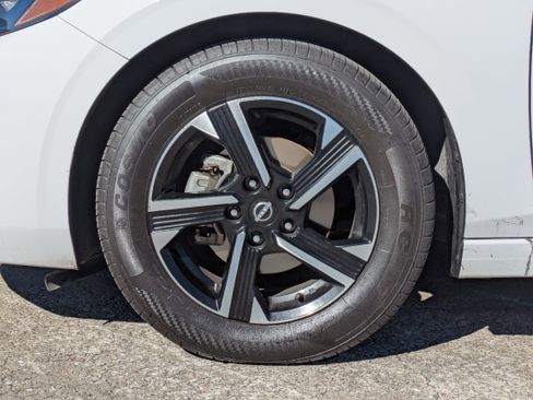 Used 2024 Nissan Sentra SV image 26