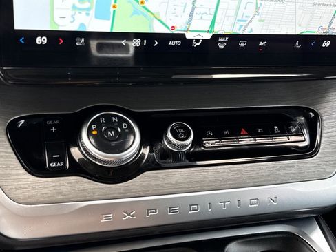 Certified 2025 Ford Expedition Max Platinum AWD/4WD image 24