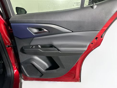 Used 2024 Chevrolet Equinox EV LT image 30