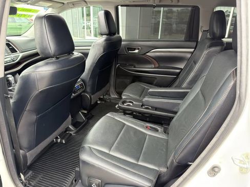 Used 2018 Toyota Highlander Limited w/ Protection Package #3 AWD/4WD image 14