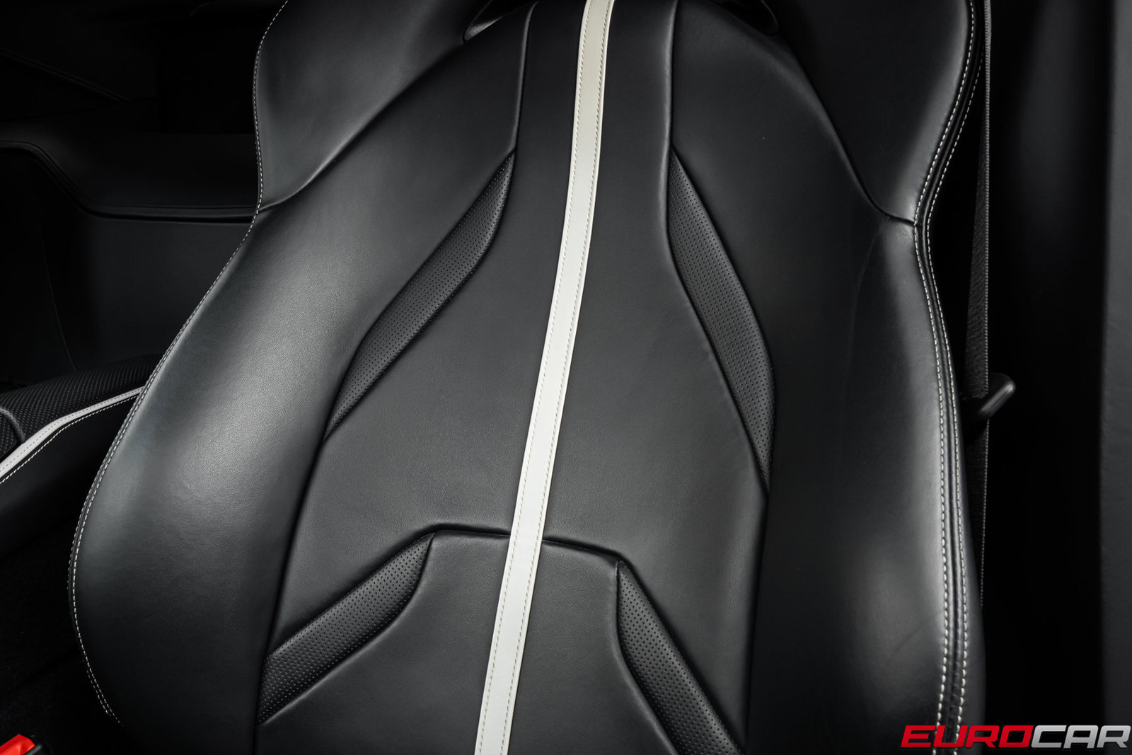 Used 2020 Ferrari 812 Superfast RWD image 43