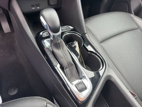 Used 2024 Buick Encore GX Sport Touring image 15