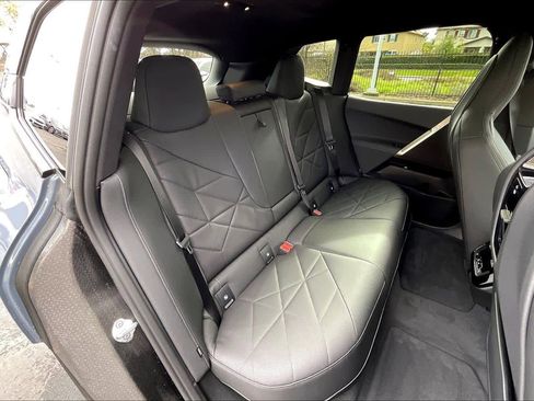 Used 2025 BMW iX xDrive50 image 28