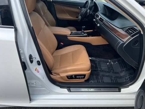 Used 2013 Lexus GS 350 AWD w/ Premium Pkg image 25