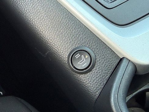 Used 2024 Toyota RAV4 XLE w/ Convenience Package image 24