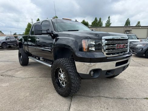 Used 2014 GMC Sierra 2500 SLE w/ HD SLE Premium Package AWD/4WD image 8