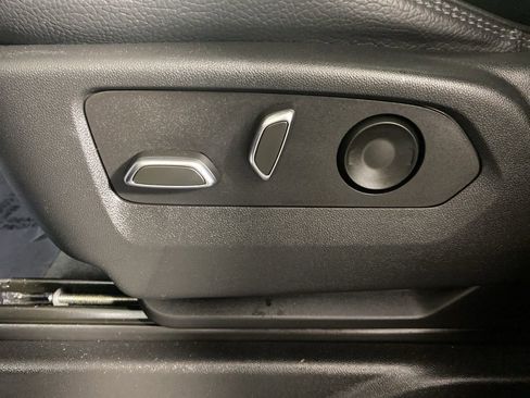 Used 2023 GMC Yukon Denali image 24