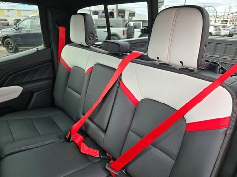 New 2026 GMC Canyon AT4X image 17