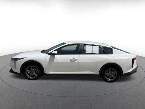 Used 2025 Kia K4 FWD image 10
