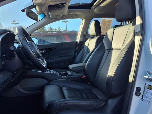 Certified 2022 Subaru Outback Limited image 6