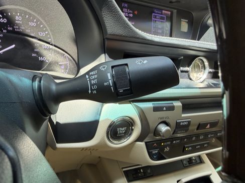 Used 2013 Lexus ES 350 w/ Premium Pkg FWD image 20