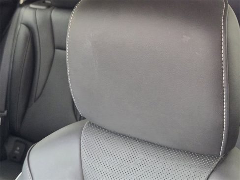 Used 2023 Buick Envision Essence image 13