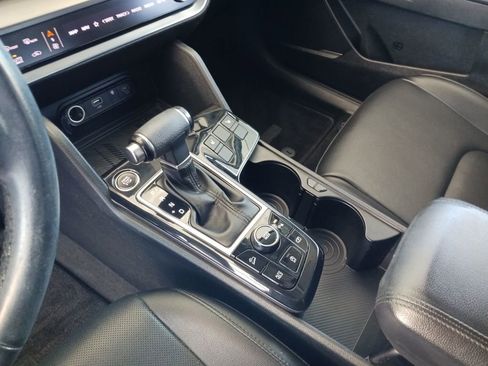 Used 2023 Kia Sportage EX image 11