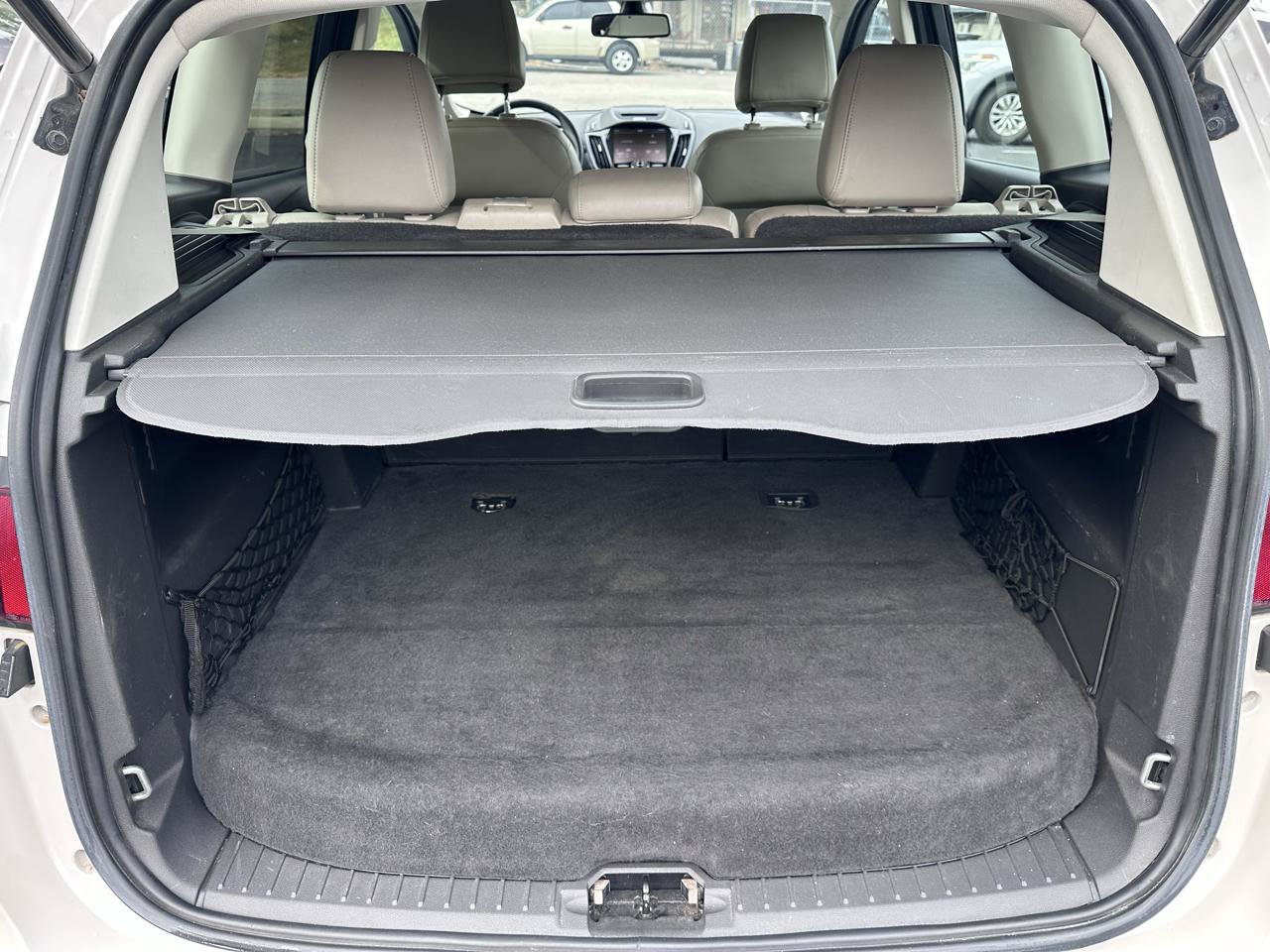 Used 2013 Ford C-MAX SEL FWD image 33