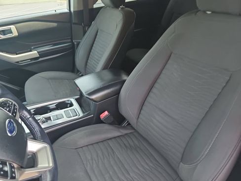 Used 2020 Ford Explorer XLT RWD image 15
