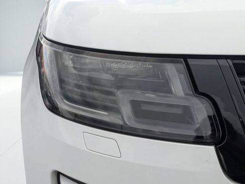 Used 2022 Land Rover Range Rover Evoque R-Dynamic SE AWD/4WD image 9