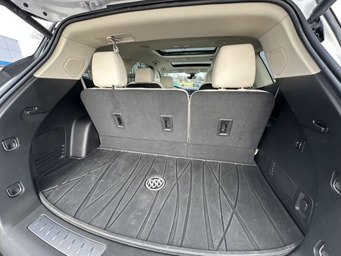 Used 2024 Buick Enclave Premium w/ Experience Buick Package image 31