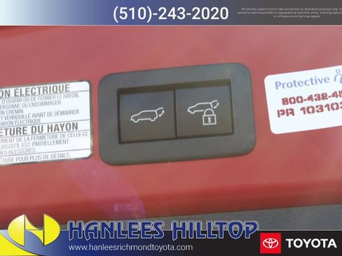 Used 2024 Toyota Corolla Cross XLE w/ Convenience Package FWD image 11