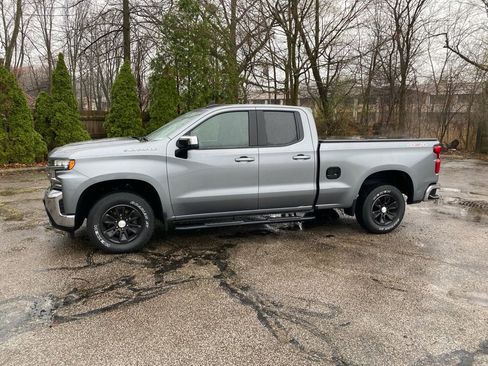 Used 2019 Chevrolet Silverado 1500 LT w/ All-Star Edition AWD/4WD image 2
