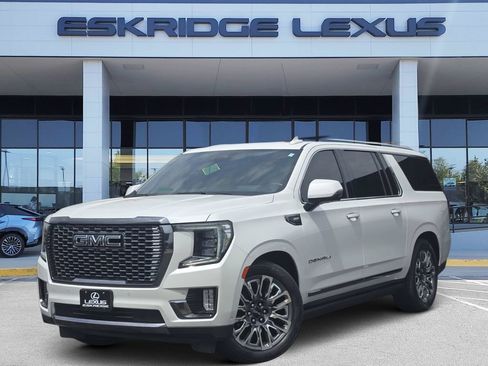 Used 2023 GMC Yukon XL Denali Ultimate AWD/4WD image 1