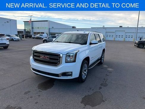 Used 2020 GMC Yukon SLE w/ SLE Value Package AWD/4WD image 2