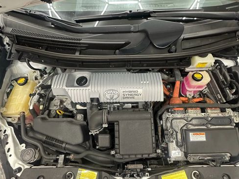 Used 2013 Toyota Prius Three w/ Solar Roof Pkg image 35