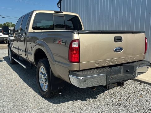 Used 2011 Ford F250 Lariat w/ Lariat Interior Pkg AWD/4WD image 4