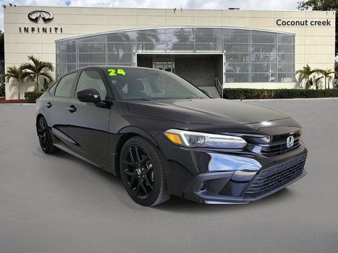 Used 2024 Honda Civic Sport image 1