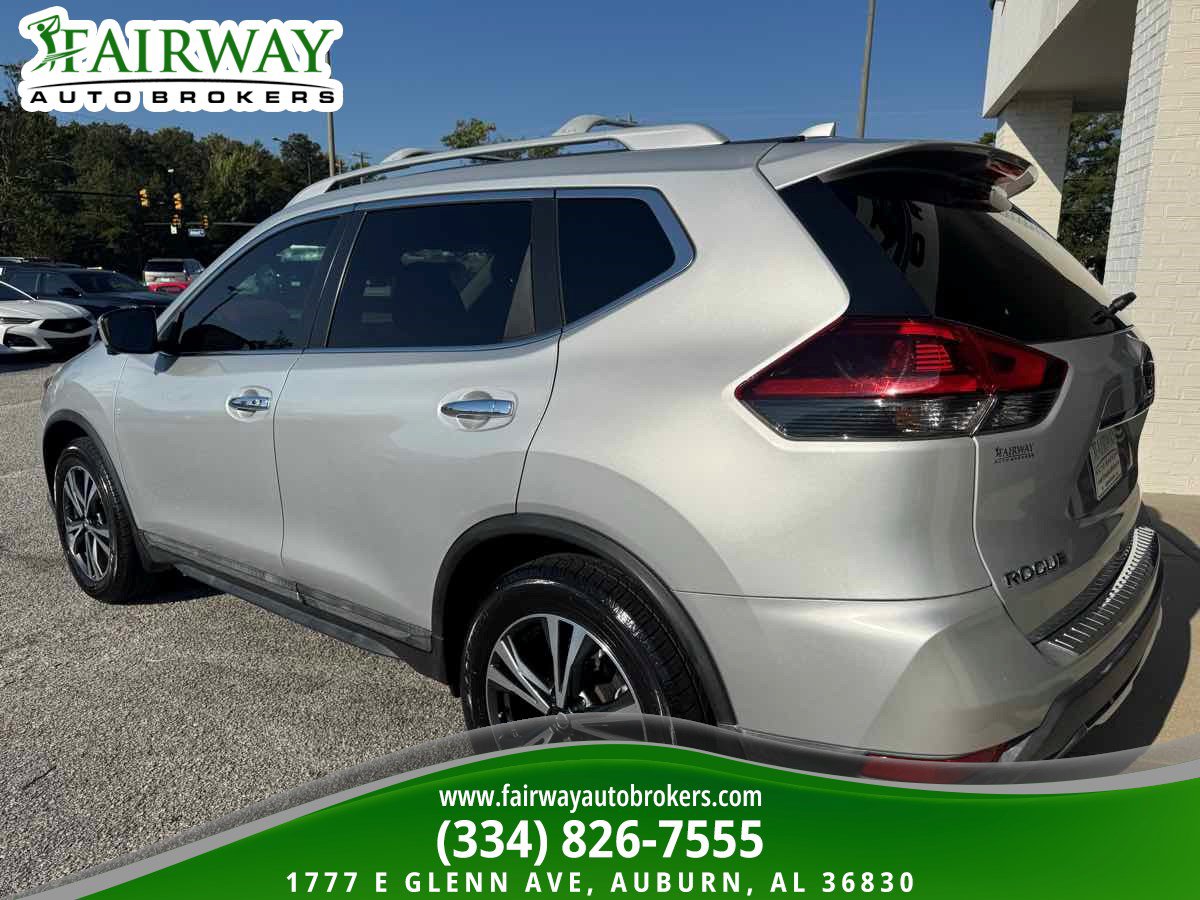 Used 2018 Nissan Rogue SL w/ Premium Package FWD image 8