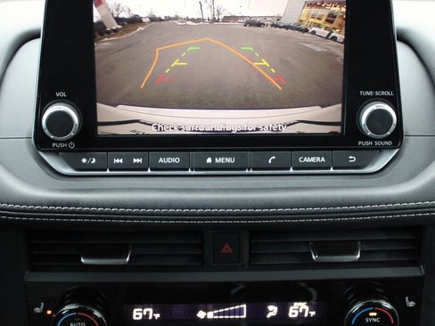 Certified 2023 Nissan Rogue SV w/ SV Premium B Package image 34