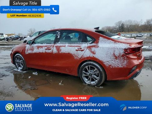 Used 2023 Kia Forte LXS w/ LXS Technology Package FWD image 3
