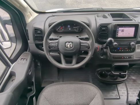 Used 2023 RAM ProMaster 2500 FWD image 17