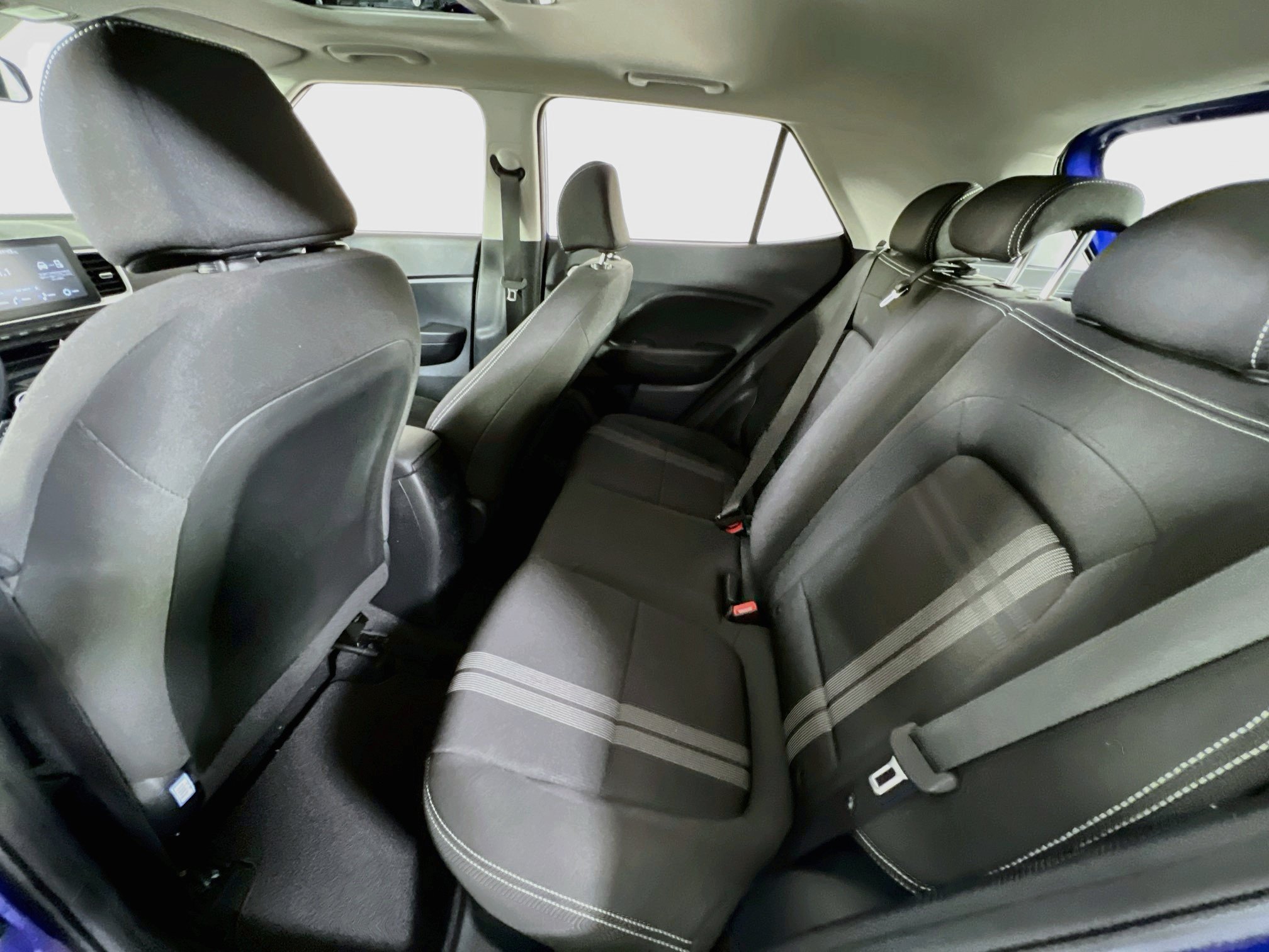 Used 2023 Hyundai Venue SEL FWD image 23