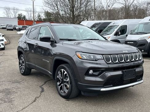 Used 2022 Jeep Compass Limited w/ Sun and Sound Group image 5