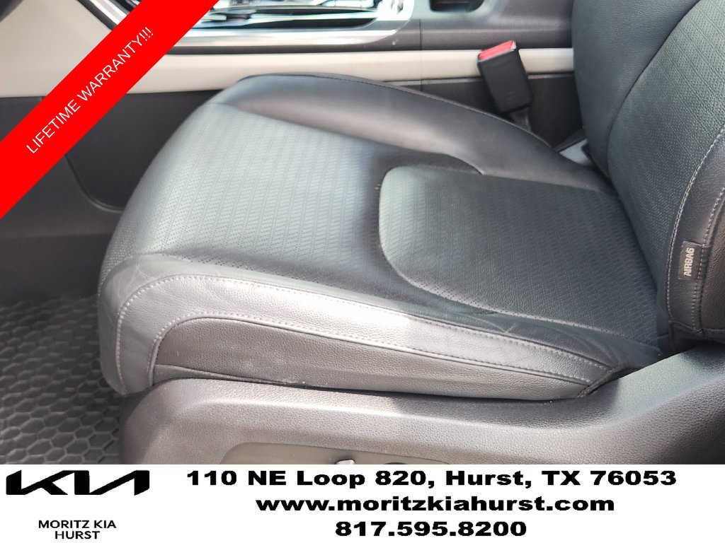 Used 2023 Kia Carnival SX Prestige FWD image 25