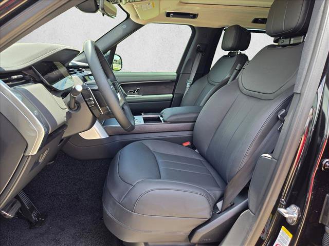 New 2026 Land Rover Range Rover Long Wheelbase SE AWD/4WD image 4