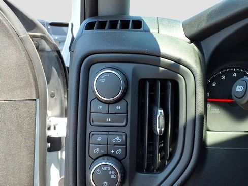 Used 2025 Chevrolet Silverado 2500 Custom w/ Custom Value Package AWD/4WD image 9