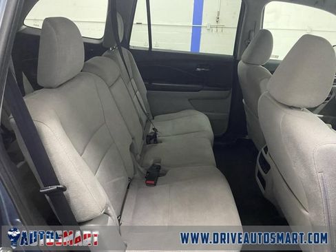 Used 2020 Honda Pilot EX image 16