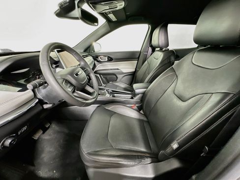 Used 2023 Jeep Compass Limited AWD/4WD image 13