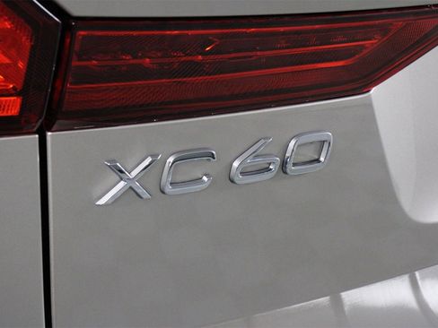 New 2025 Volvo XC60 T8 Core w/ Protection Package Premier image 16