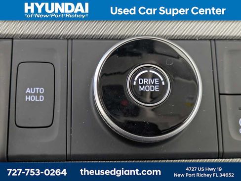 Certified 2025 Hyundai Palisade SEL FWD image 32