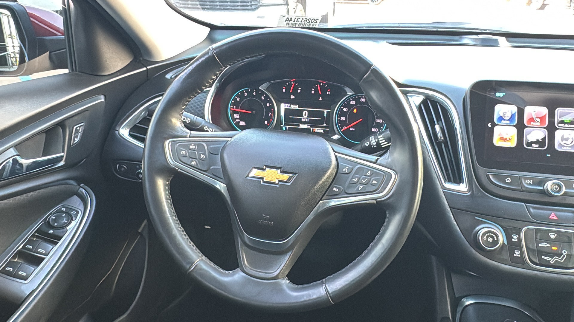 Used 2018 Chevrolet Malibu LT FWD image 16