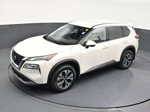 Used 2021 Nissan Rogue SV FWD image 13