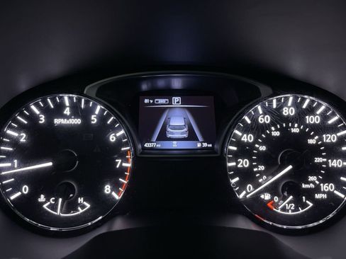 Used 2020 Nissan Pathfinder S image 19