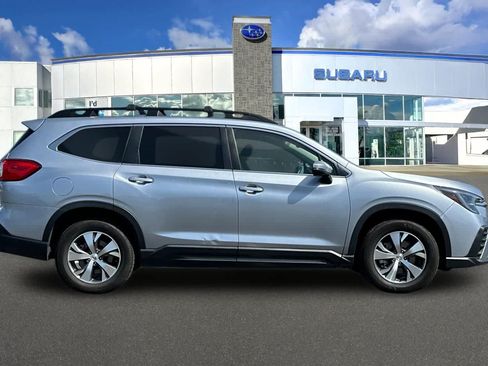 Used 2023 Subaru Ascent Premium w/ Convenience Package AWD/4WD image 6