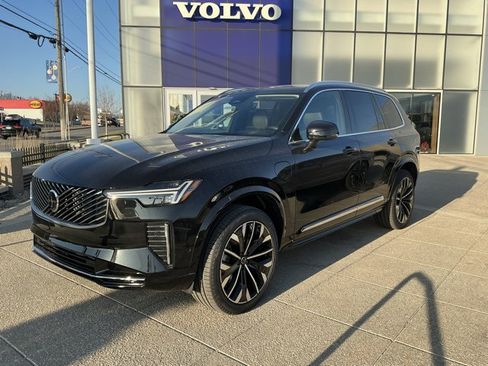 New 2026 Volvo XC90 T8 Ultra w/ Protection Package Premier image 2