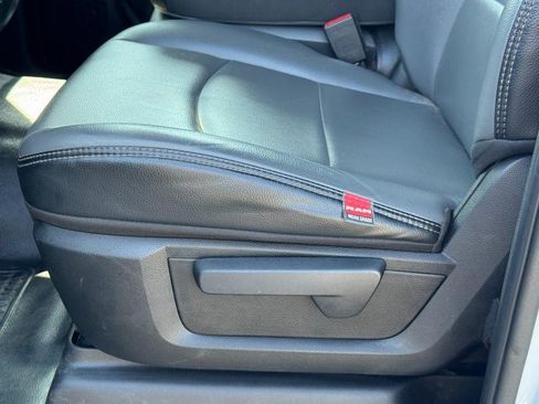 Used 2022 RAM 2500 Tradesman w/ Chrome Appearance Group image 24